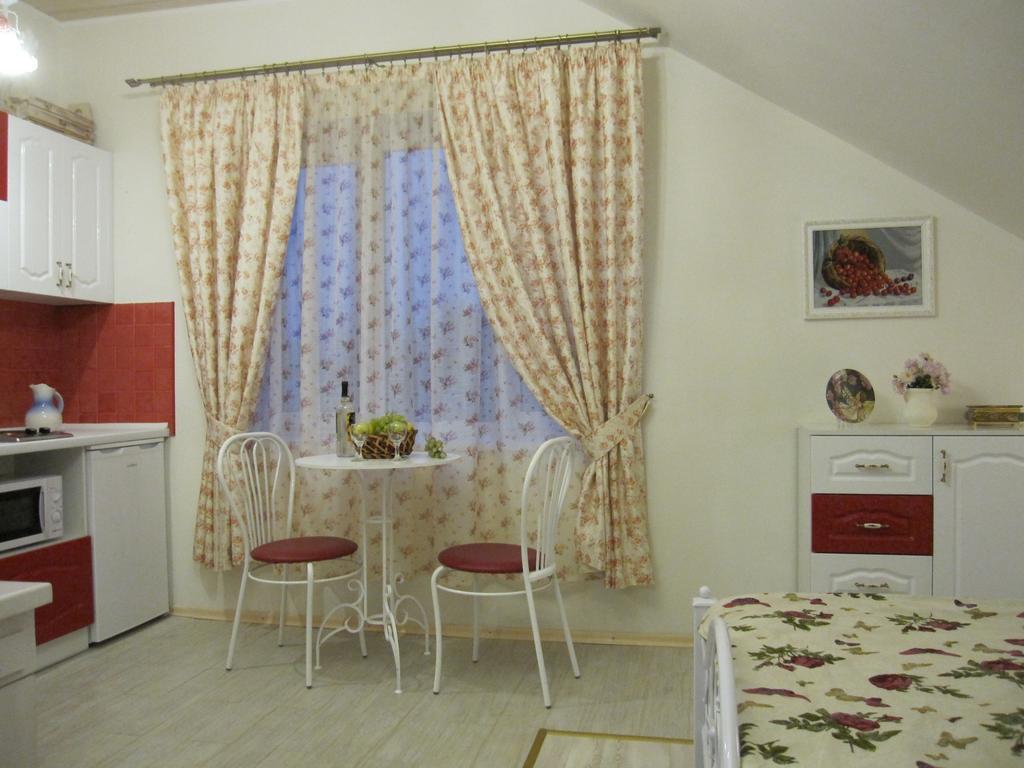 Отель Glove House Kremenchuk Room photo